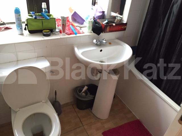 			NEW INSTRUCTION, 3 Bedroom, 1 bath, 1 reception Flat			 Ivatt Place, West Kensington